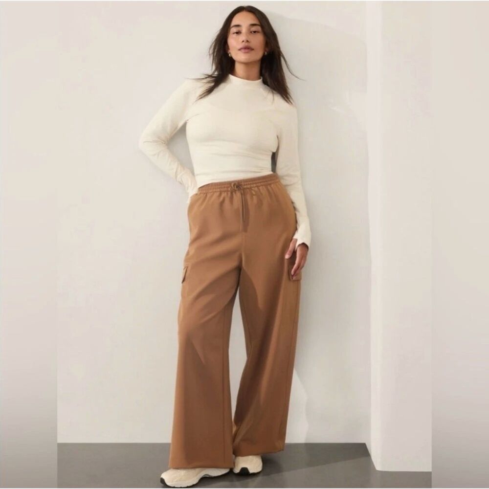 Athleta Promenade Wide Leg Cargo Pants – Walnut Brown – Size L
